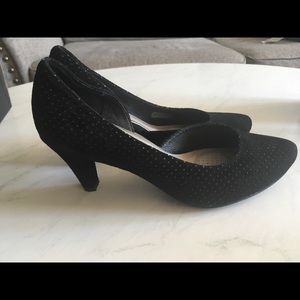 Tsubo D Orsay black pumps